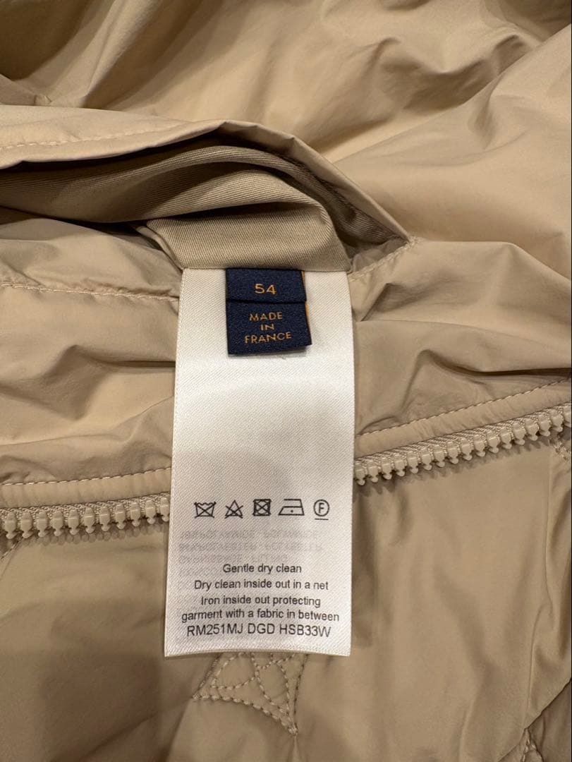 LOUIS VUITTON モノグラムダウン アウター ライトダウン サイズ54