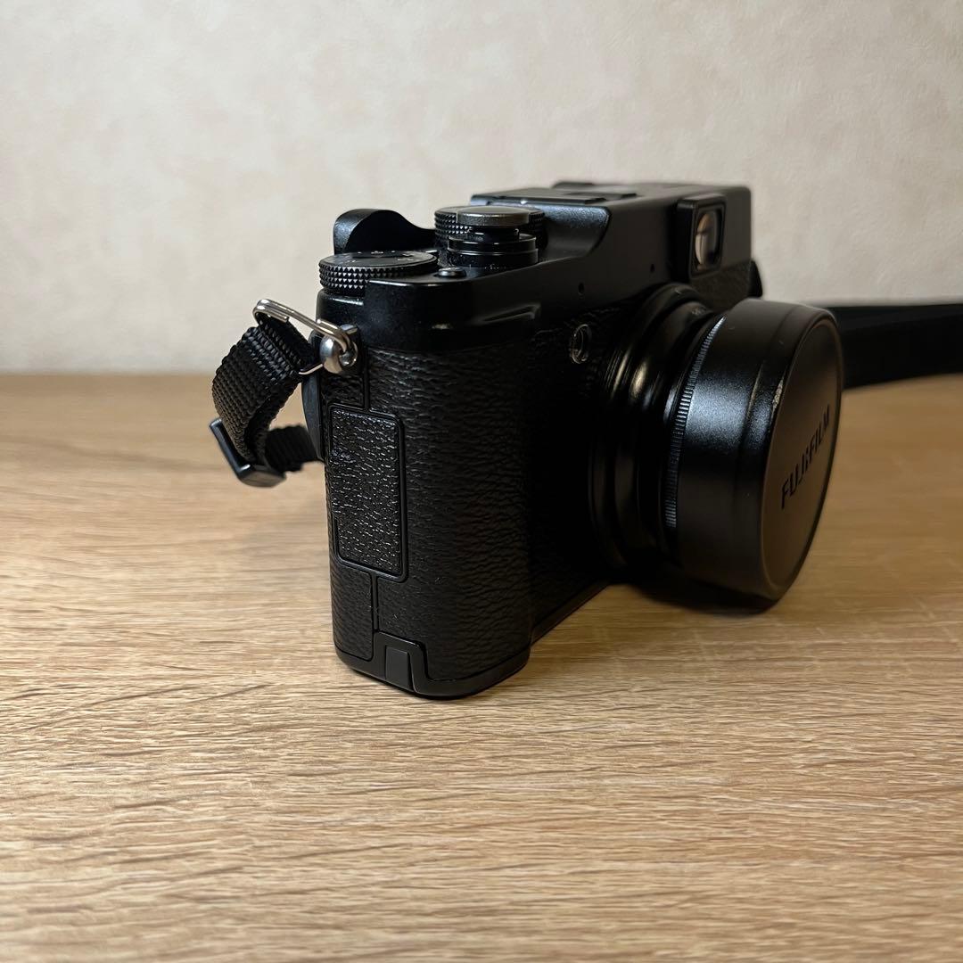 【美品】FUJIFILM X10