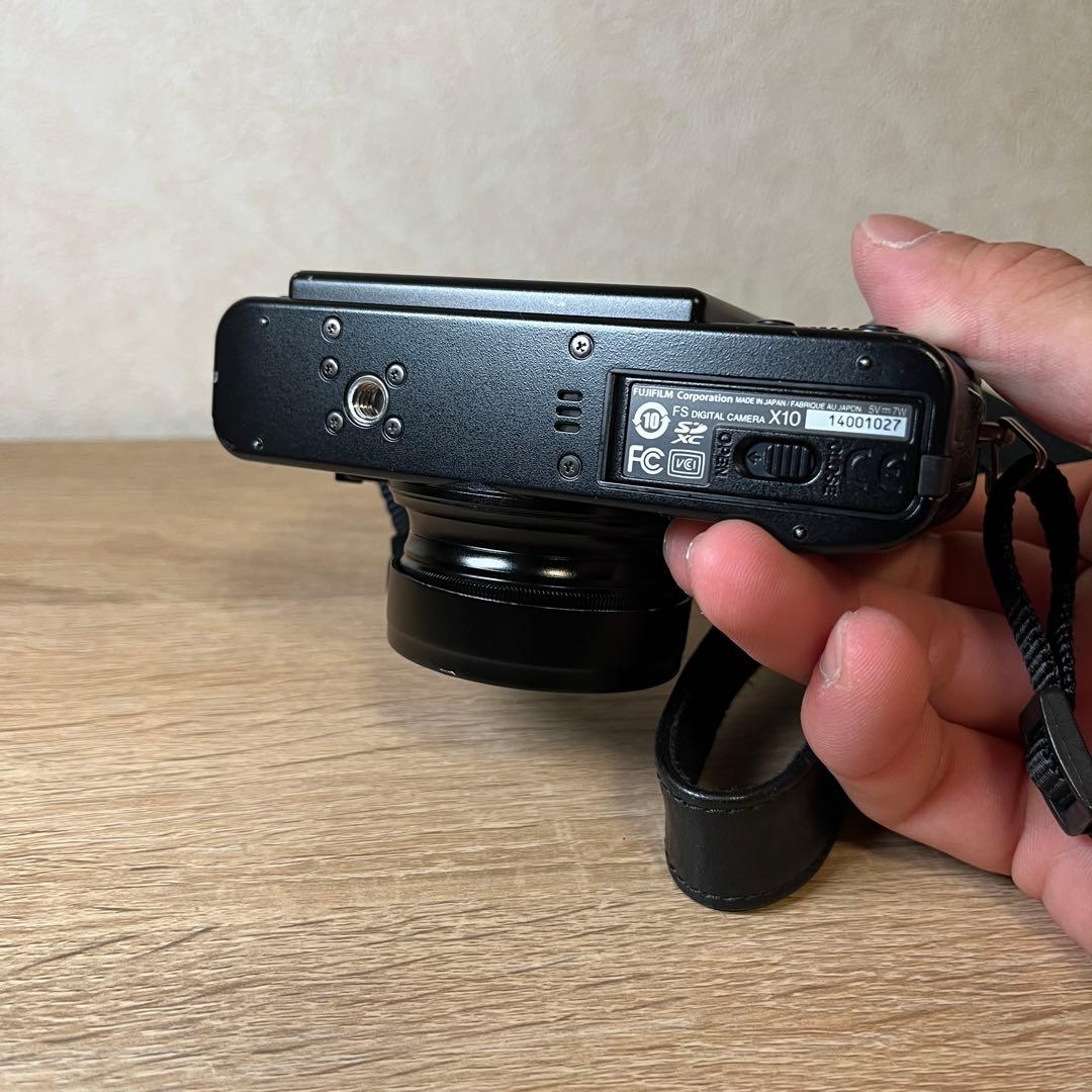 【美品】FUJIFILM X10