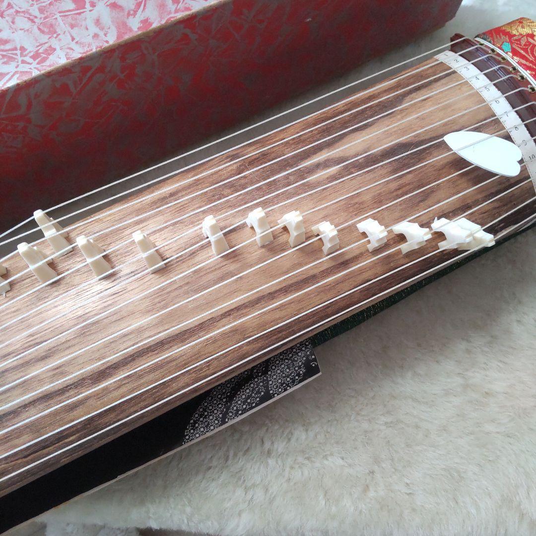 値下げ　ミニお琴　13弦　約42㌢短琴　お琴の手引き付き　弾いて学ぶ　実用品