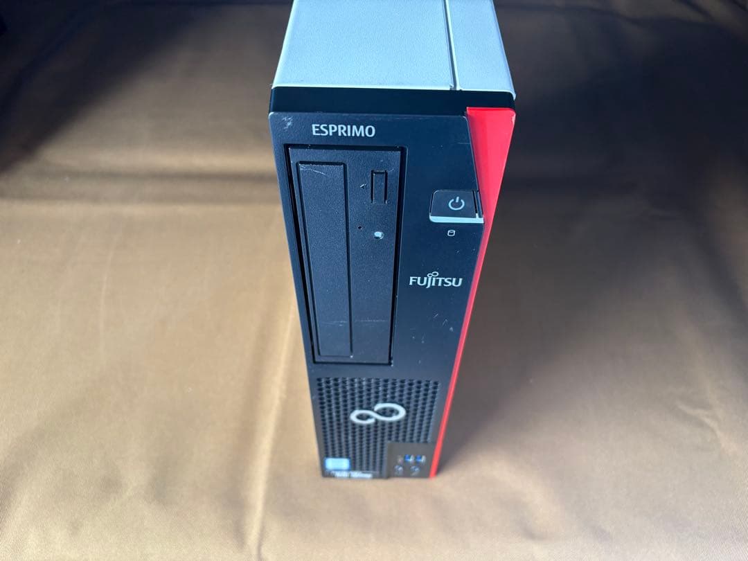 富士通 ESPRIMO 第8世代i5 メモリ16G SSD＋HDD Win11