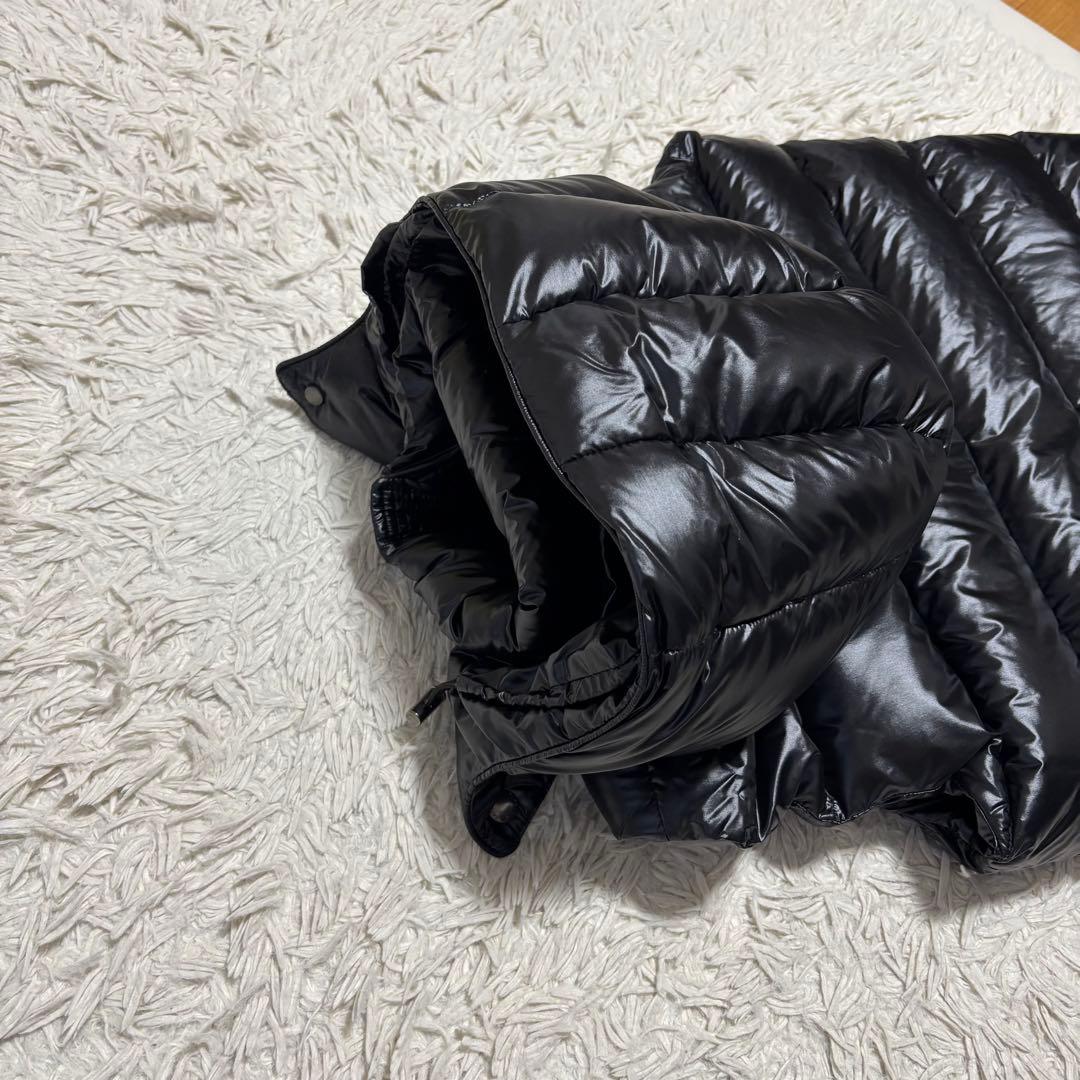 未使用 TATRAS POSEIDONE ダウンベスト ブラック 01 フード