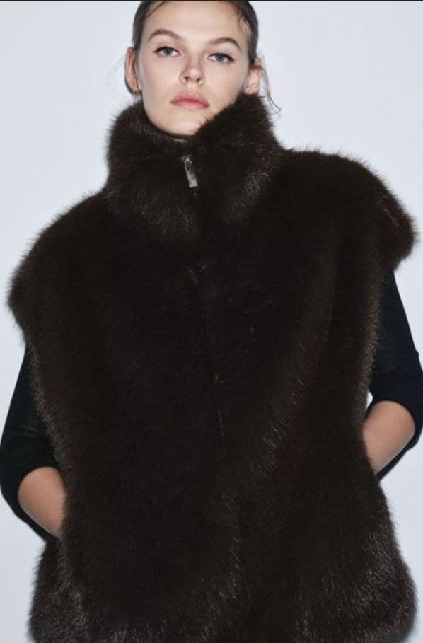 ザラ　新作　新品未使用ダークブラウン ファーベスト ハイネック　ファージャケット