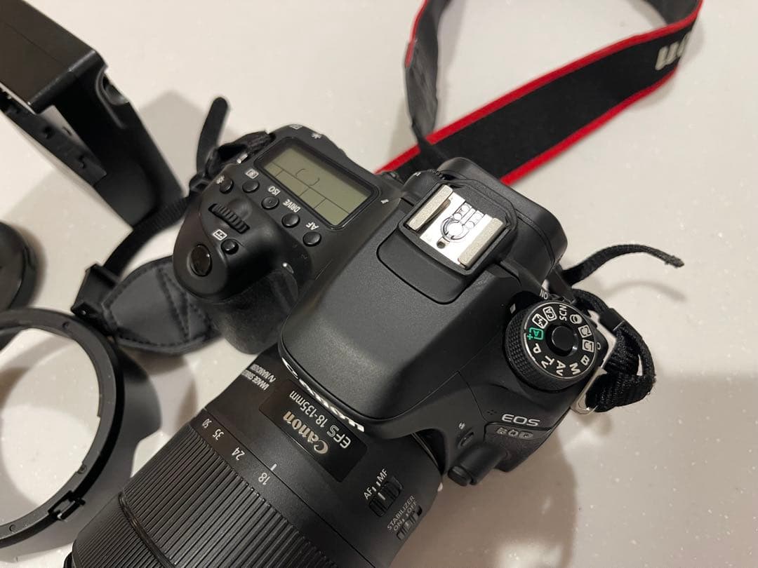 Canon EOS 80D デジタル一眼レフカメラ