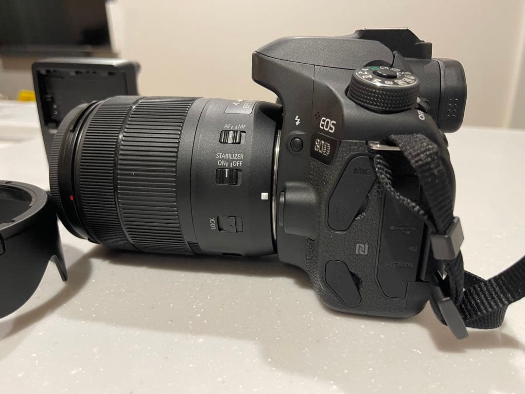 Canon EOS 80D デジタル一眼レフカメラ