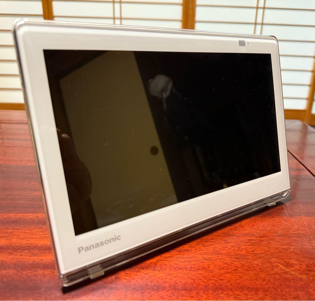 Panasonic 10V型　ポータブル液晶テレビ　プライベートビエラ