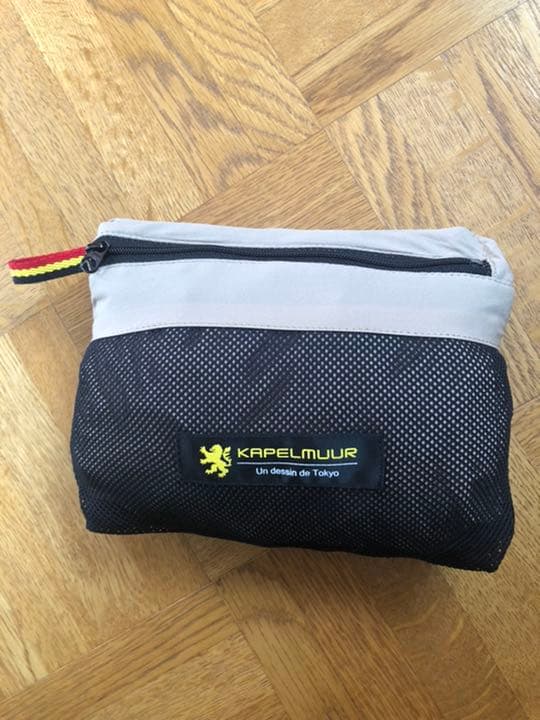 らいぞうカペルミュールKAPELMUURストレッチウィンドブレーカー