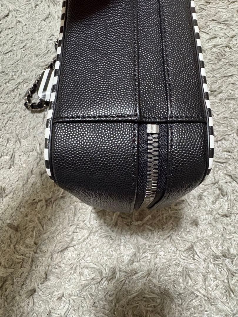 モノトーン　バニティ　ショルダー　ノベルティ