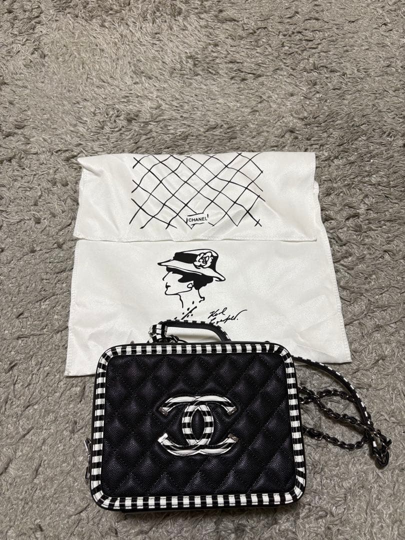 モノトーン　バニティ　ショルダー　ノベルティ