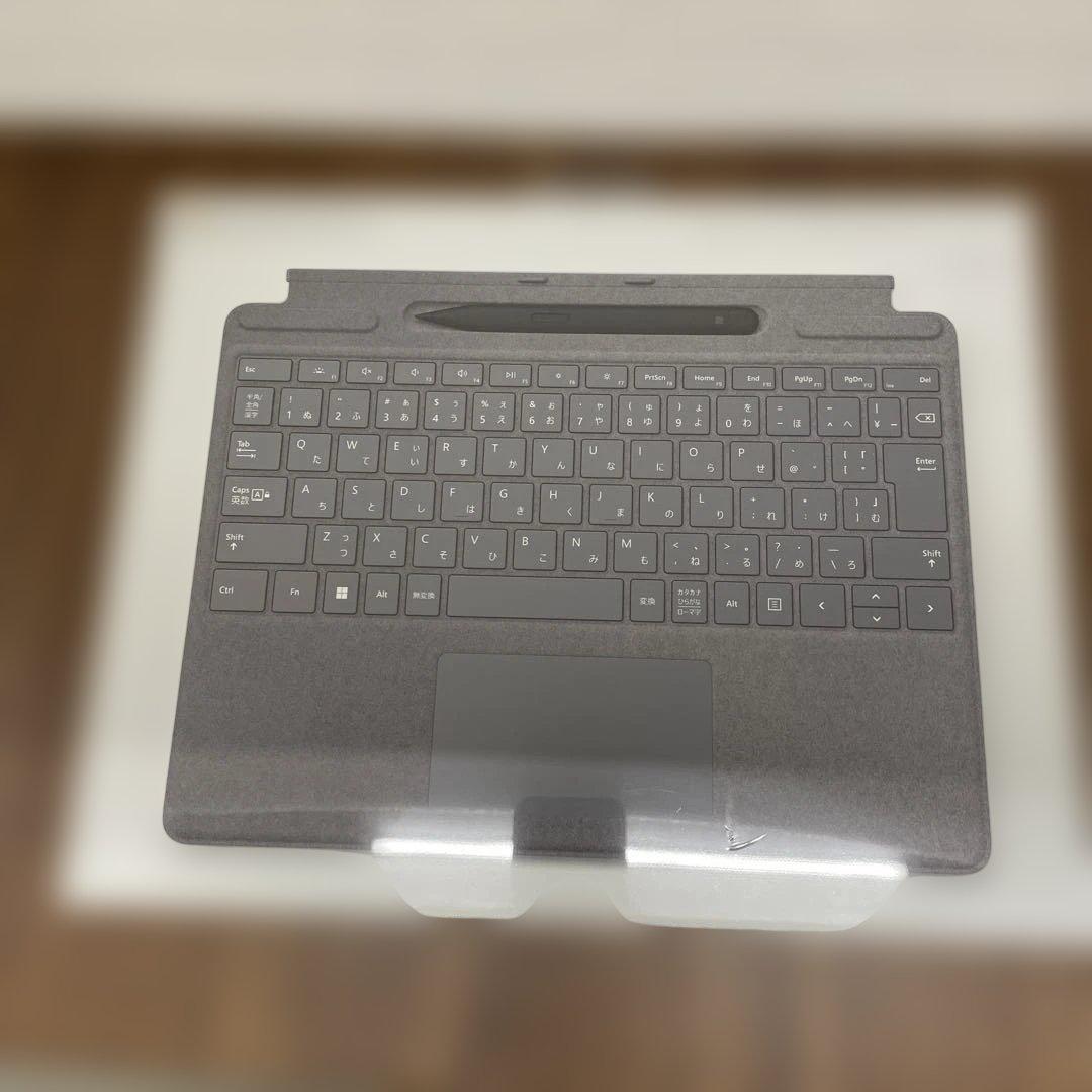 10079 Surface Pro スリムペン２付きSignatureキーボード
