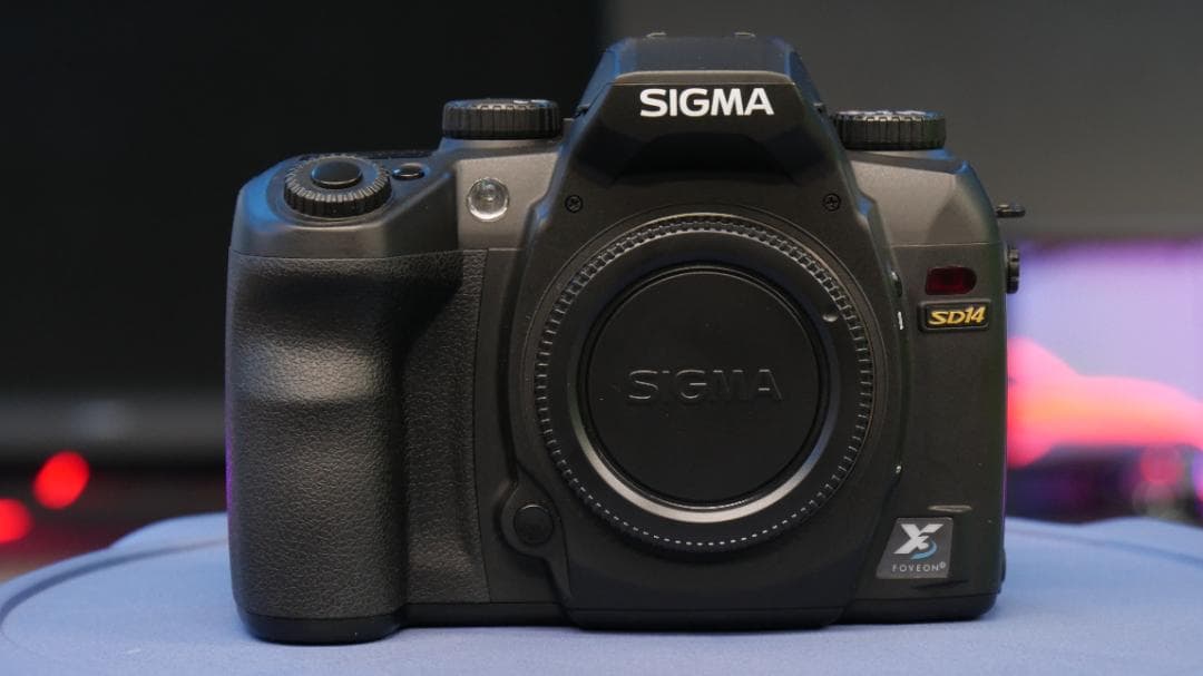 美品 SIGMA SD14 ボディ 箱・付属品あり
