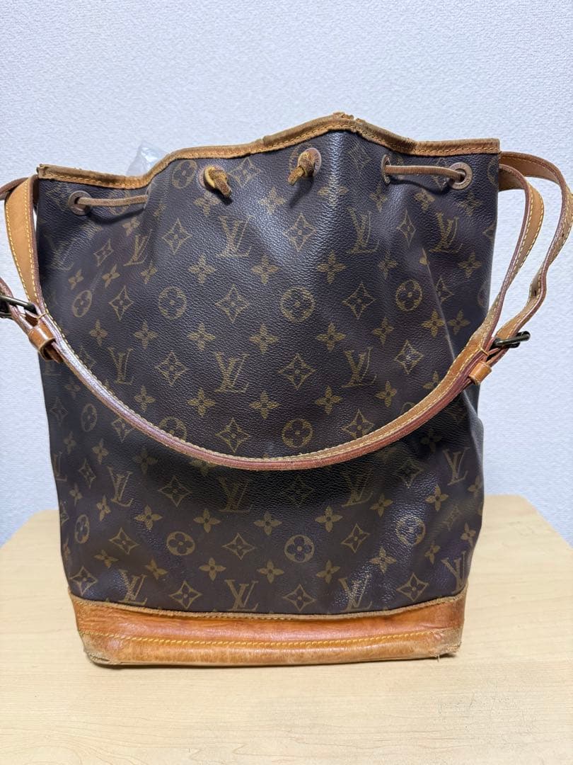 LV ルイヴィトン ノエ M42224 AR1900 モノグラム　巾着バッグ