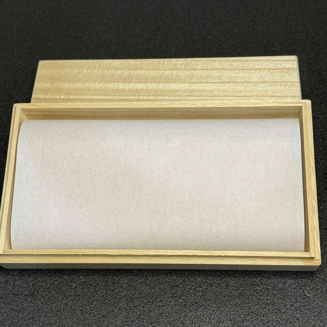 TAKU:皇居 限定 長財布 オレンジ色 貴重 新品未使用 プレゼント用に