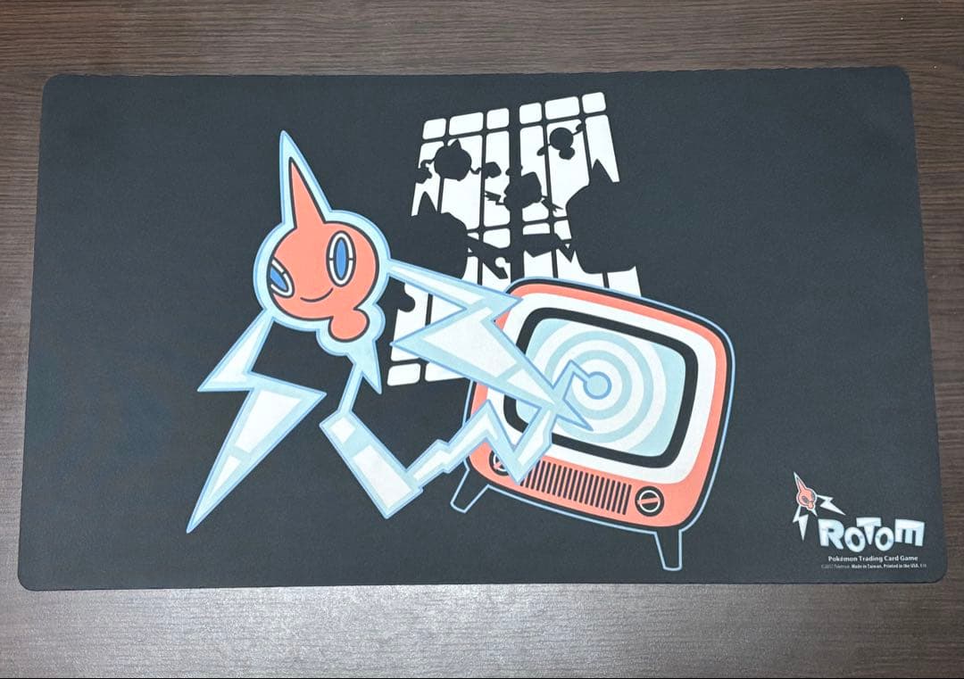 ポケモンカードゲーム　ラバープレイマット　海外版　ロトムの不思議な部屋