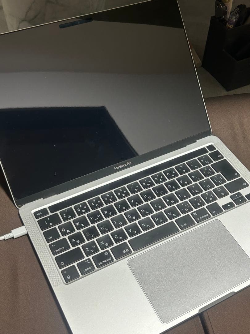 MacBook Pro シルバー