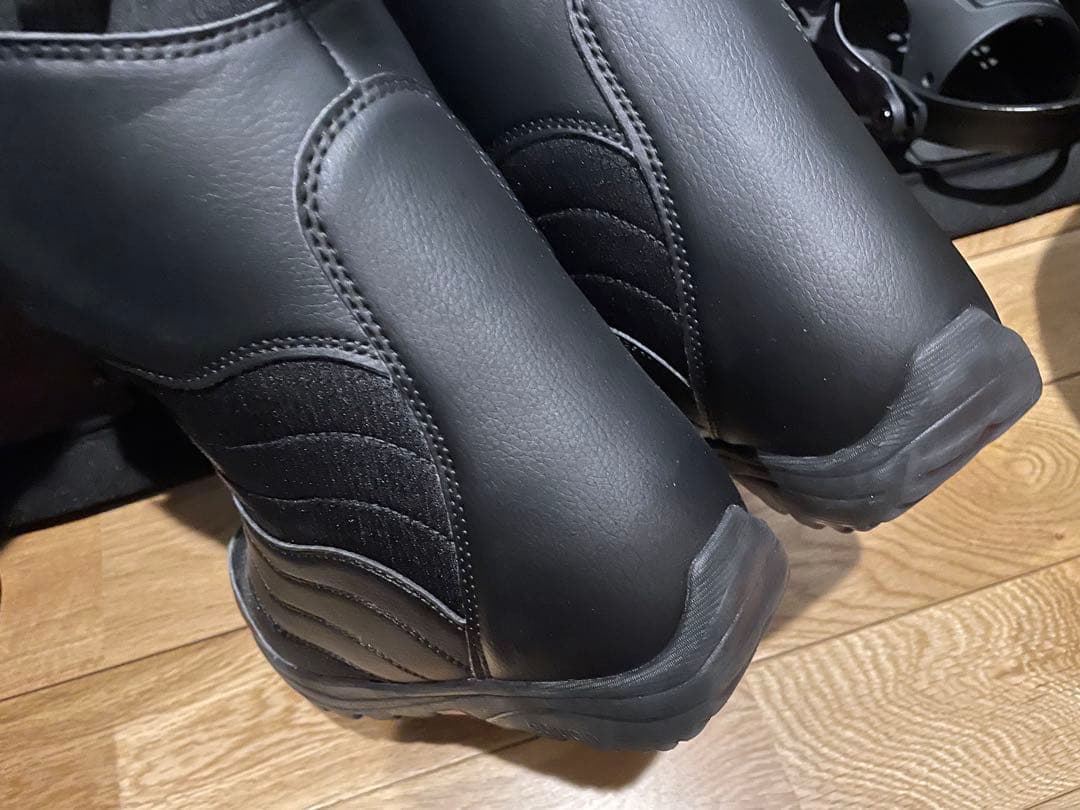 美品　Burton BOA ブラック スノーボードブーツ 女性用22.5