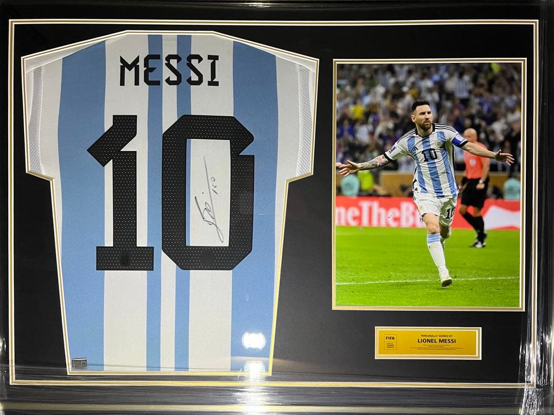 メッシ FIFAワールドカップサインフレーム入りアルゼンチン2022ホームシャツ