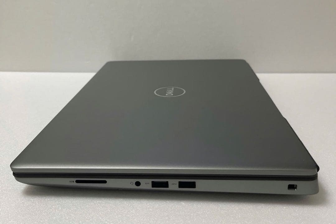 Windowsノート本体 DELL Pre7560 Core i9 32G/512G win 11pro