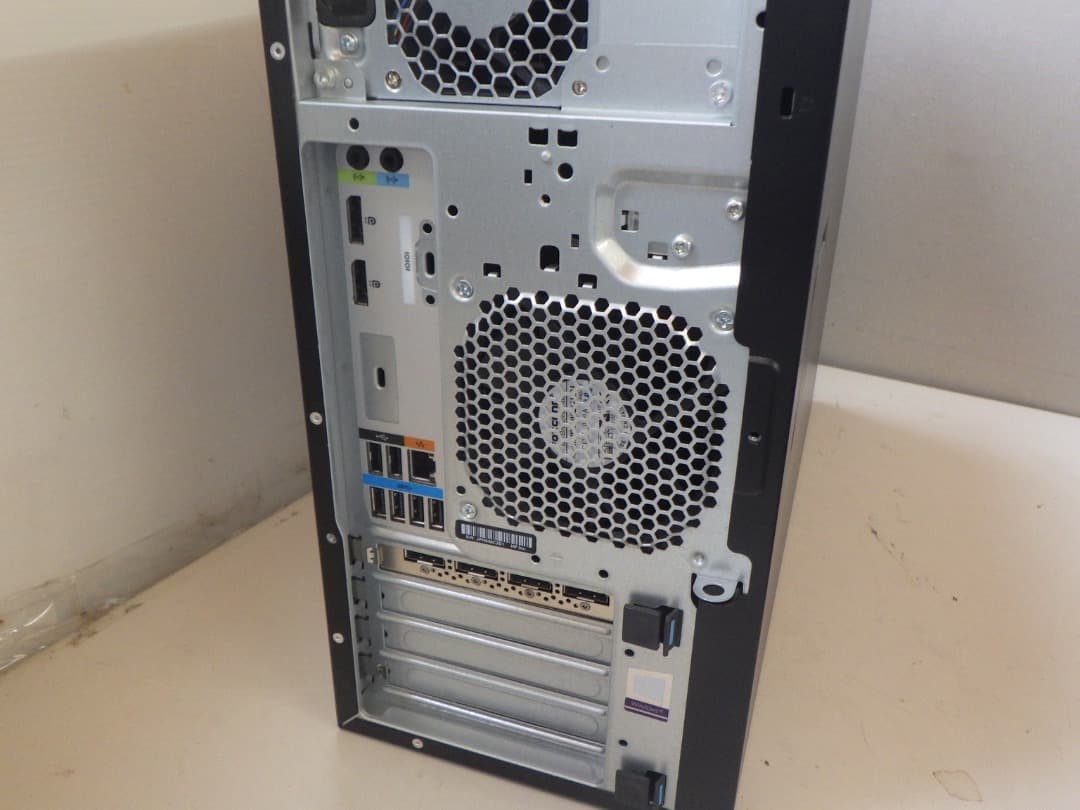 Windowsデスクトップ HP Z2 TowerG4 Xeon-E-2274G SSD512G P2200
