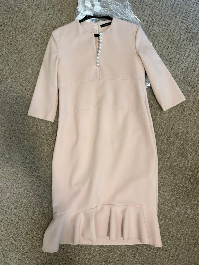 愛乃　ヨーコチャン ワンピース　フリル　ペプラムロングスリーブ