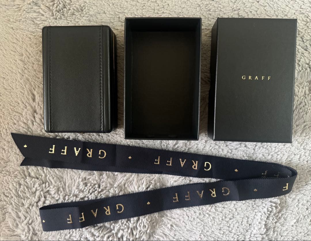 【美品】GRAFF グラフ ジュエリーケース ネックレス用 空箱 正規品　箱