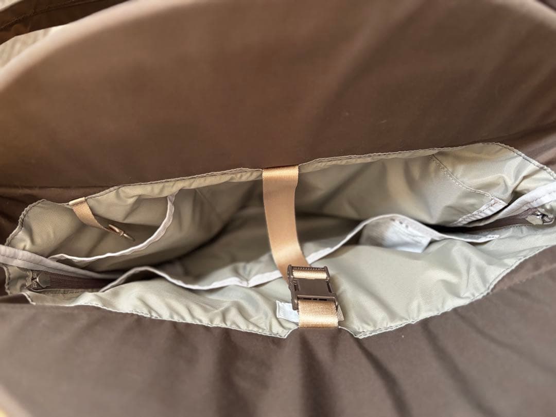 【美品】ノルン【N/ORN 】抱っこバッグ　ショルダーバッグ ヒップシート