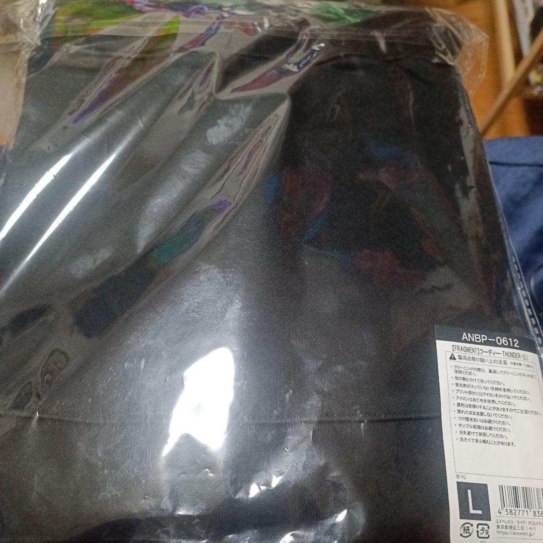 FRAGMENT 　BLACKPINK　フーディ THUNDER ブラック