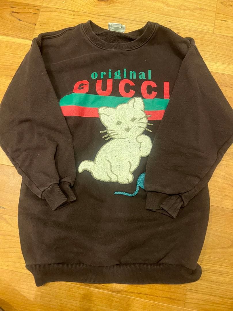 GUCCI 猫刺繍トレーナー　グッチチルドレンズ　美品　サイズ8a 130cm