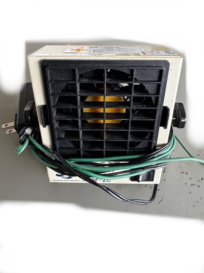 中古SSD エアーIONIZER WINSTAT BF-ZC ケーブル付