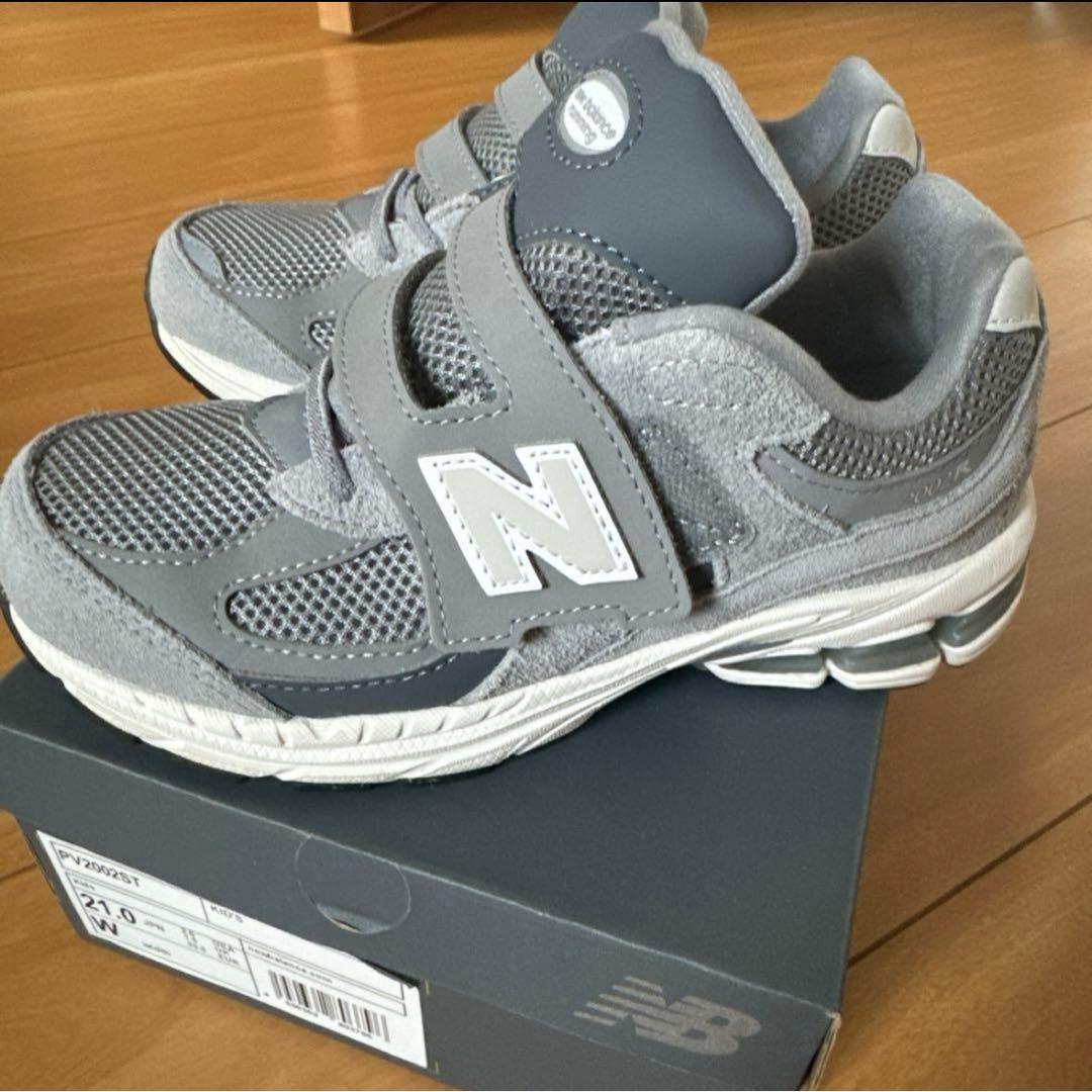 【新品】New Balance PV2002STグレー スニーカー21.0cm