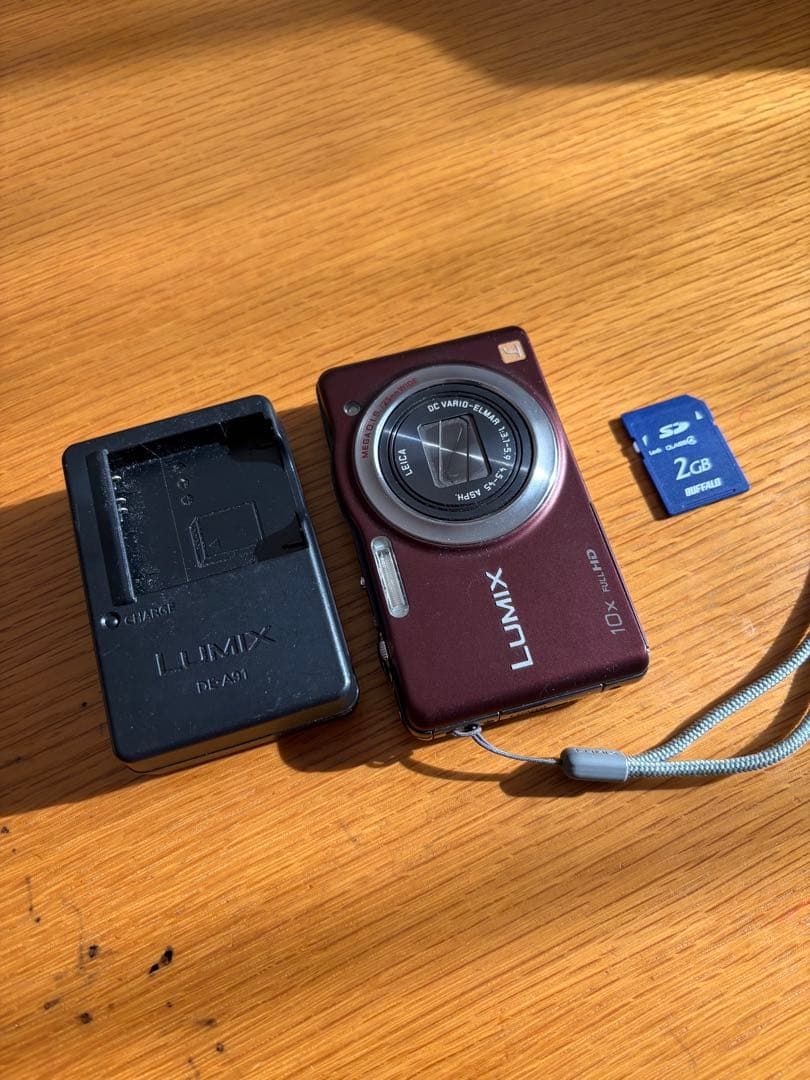 LUMIX DMC-SZ7 コンパクトデジタルカメラ 充電器とSD付き