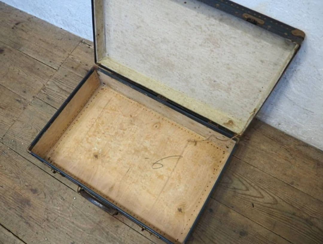 1037 ヴィンテージ　トランク　バック　カバン　収納ケース　オブジェ　レトロ