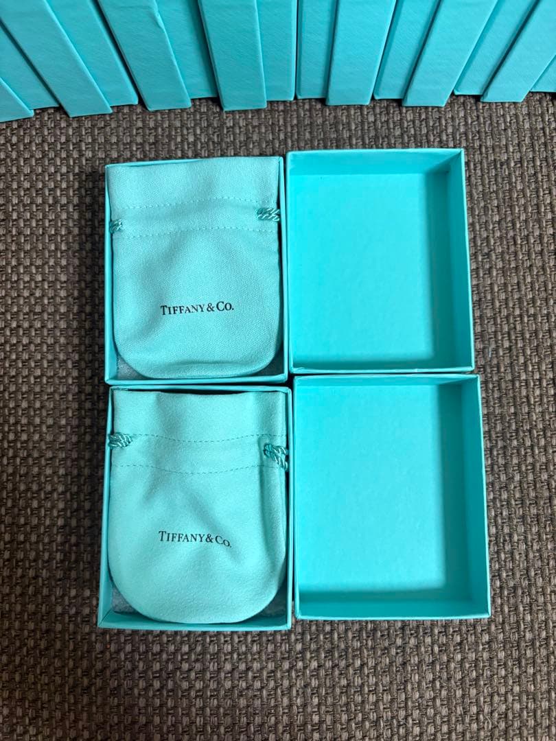 現行品　極美品Tiffany ティファニー空箱　巾着袋20セット
