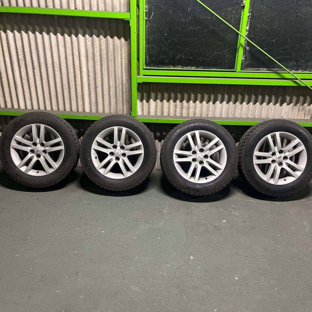 デリカd5 スタッドレスタイヤ　グッドイヤー　225/60R17