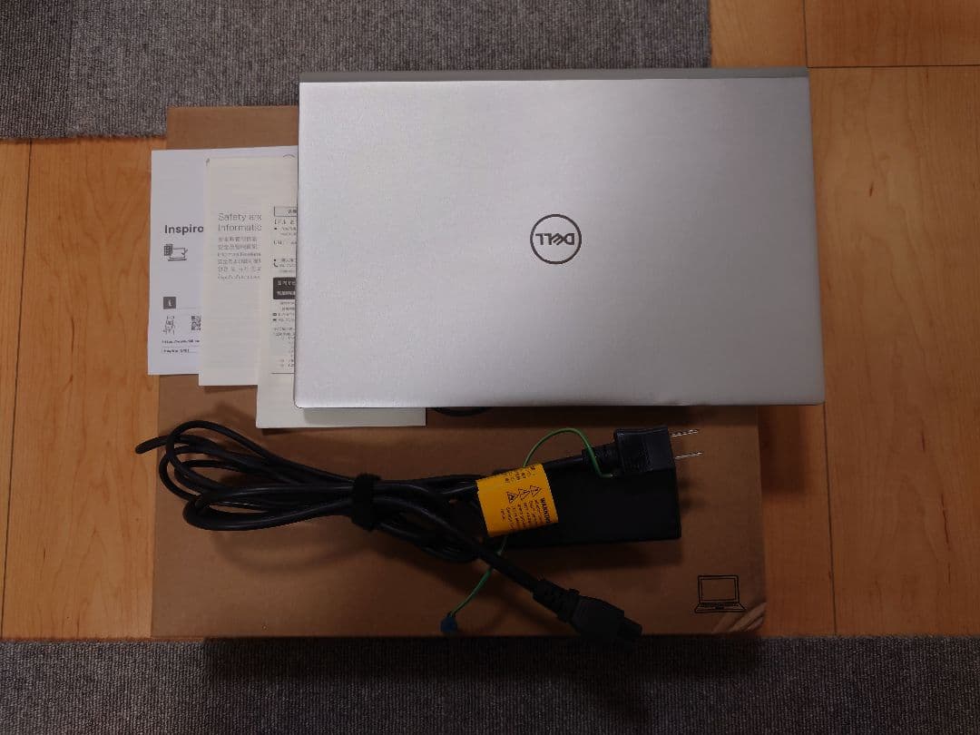 DELL ノートPC Core i7 メモリ16GB SSD512GB