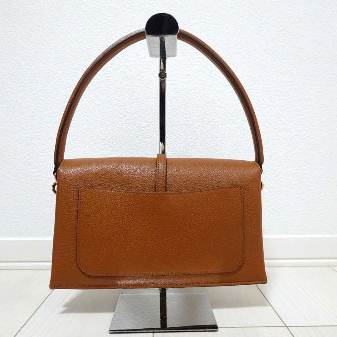 トッズ　T タイムレス　レザー　フラップ　ハンドバッグ ミニ　2way