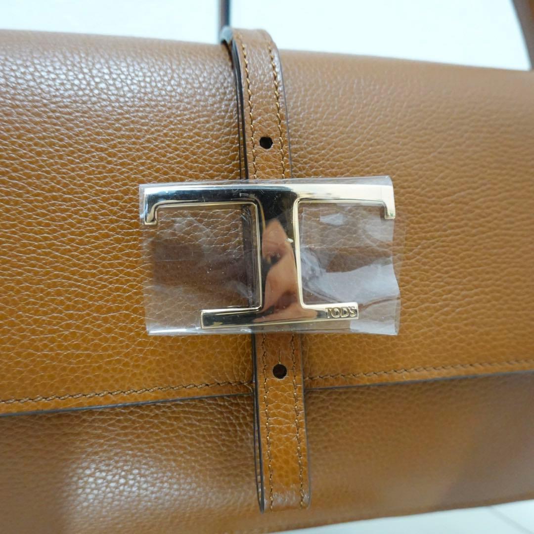 トッズ　T タイムレス　レザー　フラップ　ハンドバッグ ミニ　2way