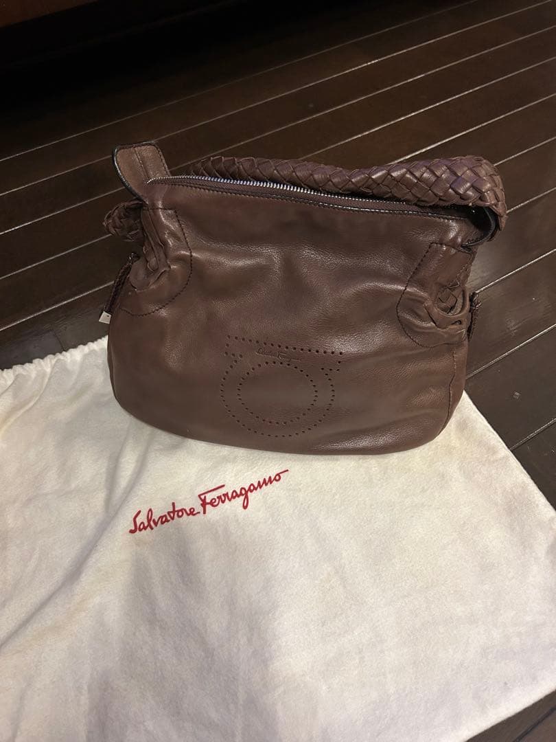 Salvatore Ferragamo ブラウンハンドバッグ