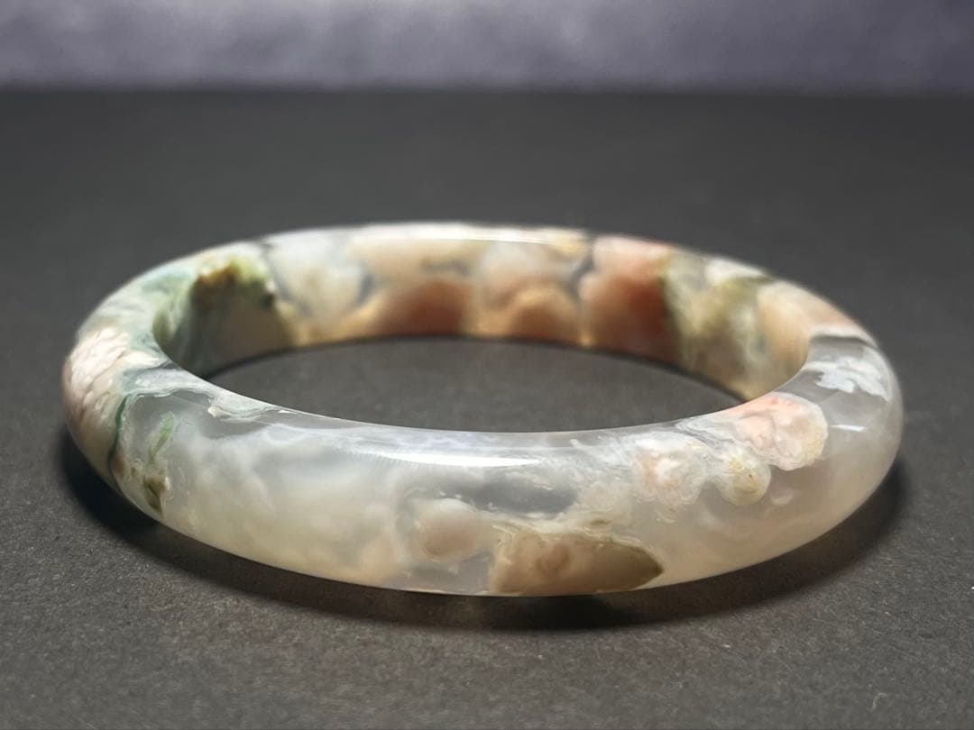 天然　桜瑪瑙バングル　57mm