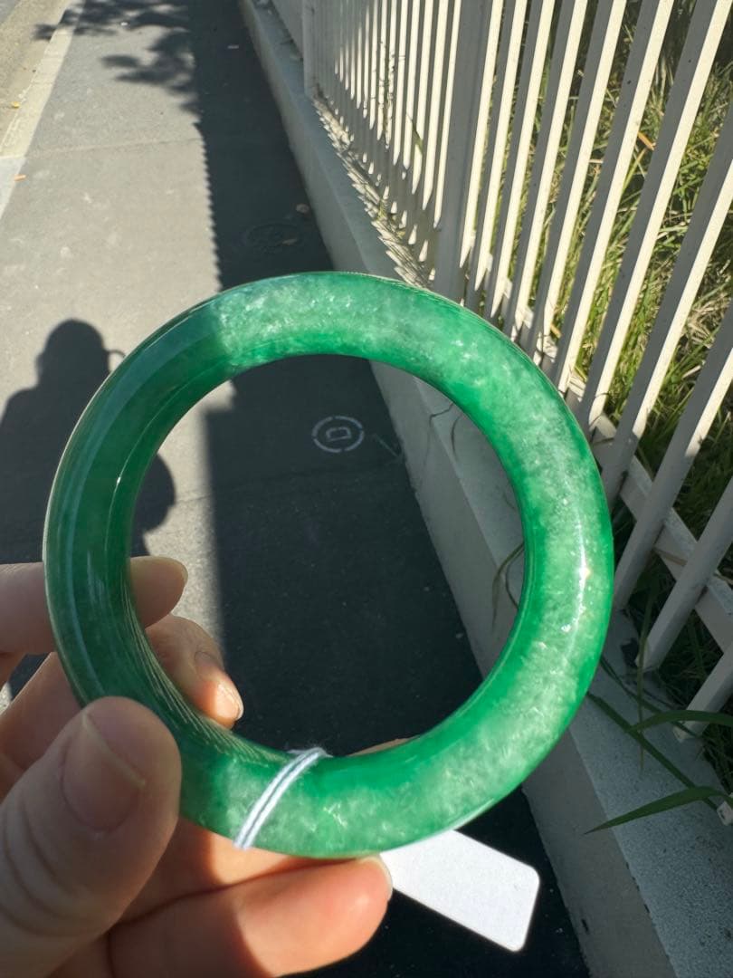 新品　天然翡翠 バングル丸型日本鑑別書付き