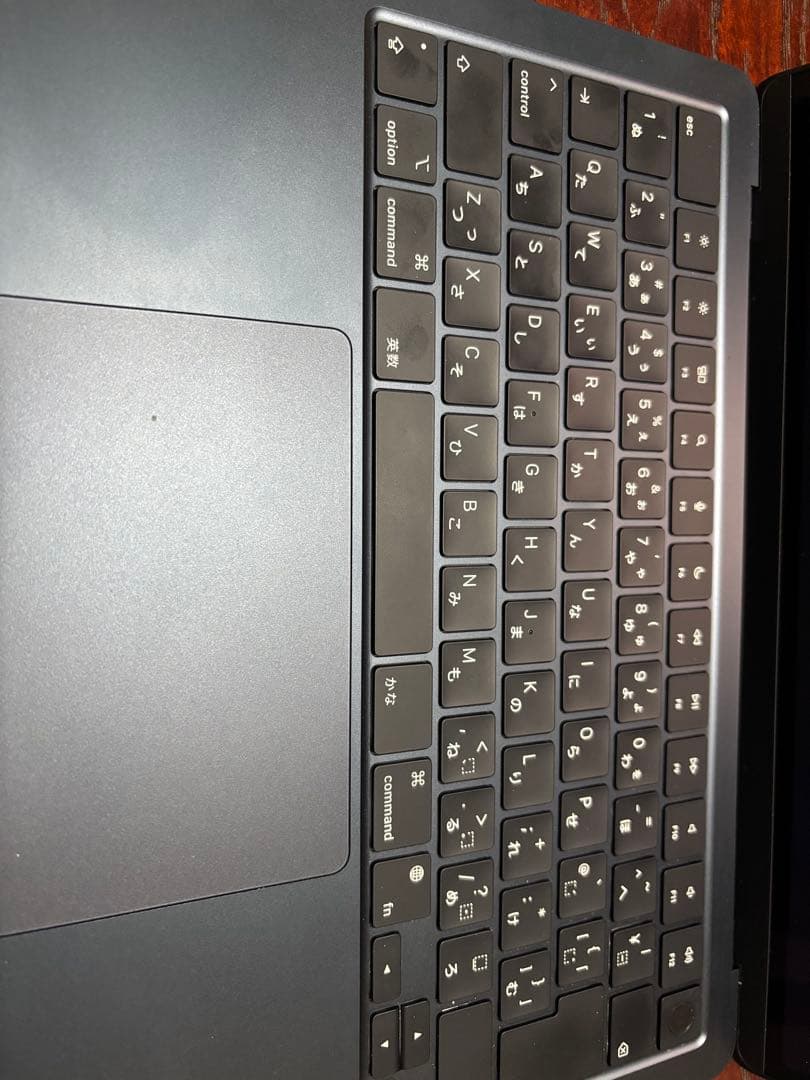 Apple MacBook Air M2 (2022) 本体