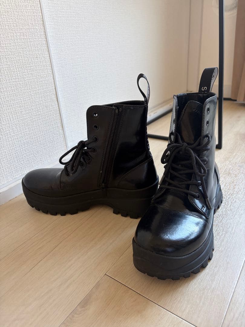 美品　スタイルアップ　ステラマッカートニー ブーツ　厚底　Vibram 24