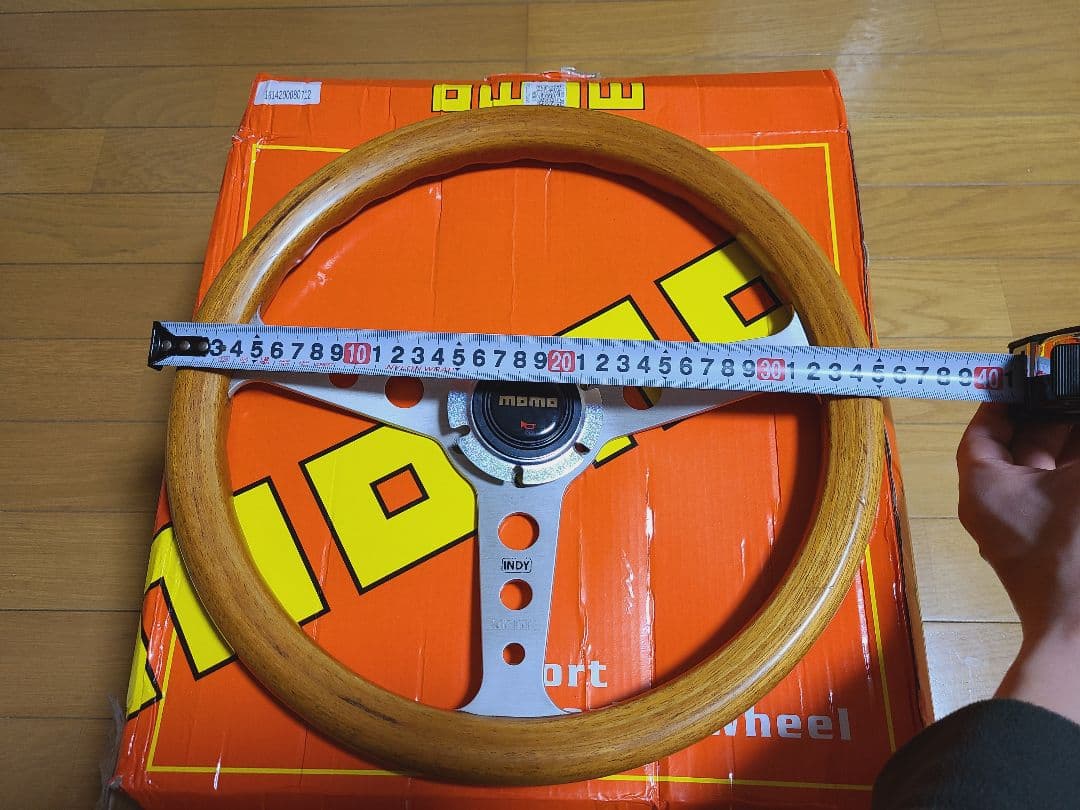 momo ウッドステアリング 35パイ ホーンボタン・配線付き レトロ