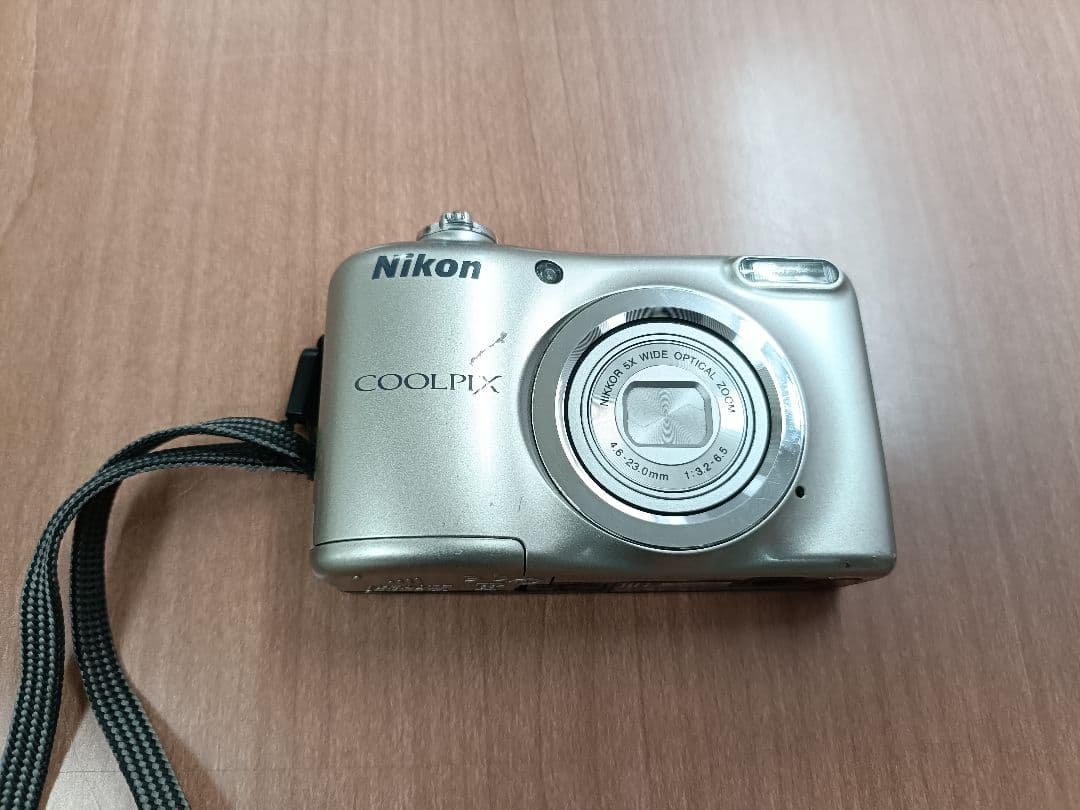 Nikon COOLPIX A10 シルバー コンパクトカメラ