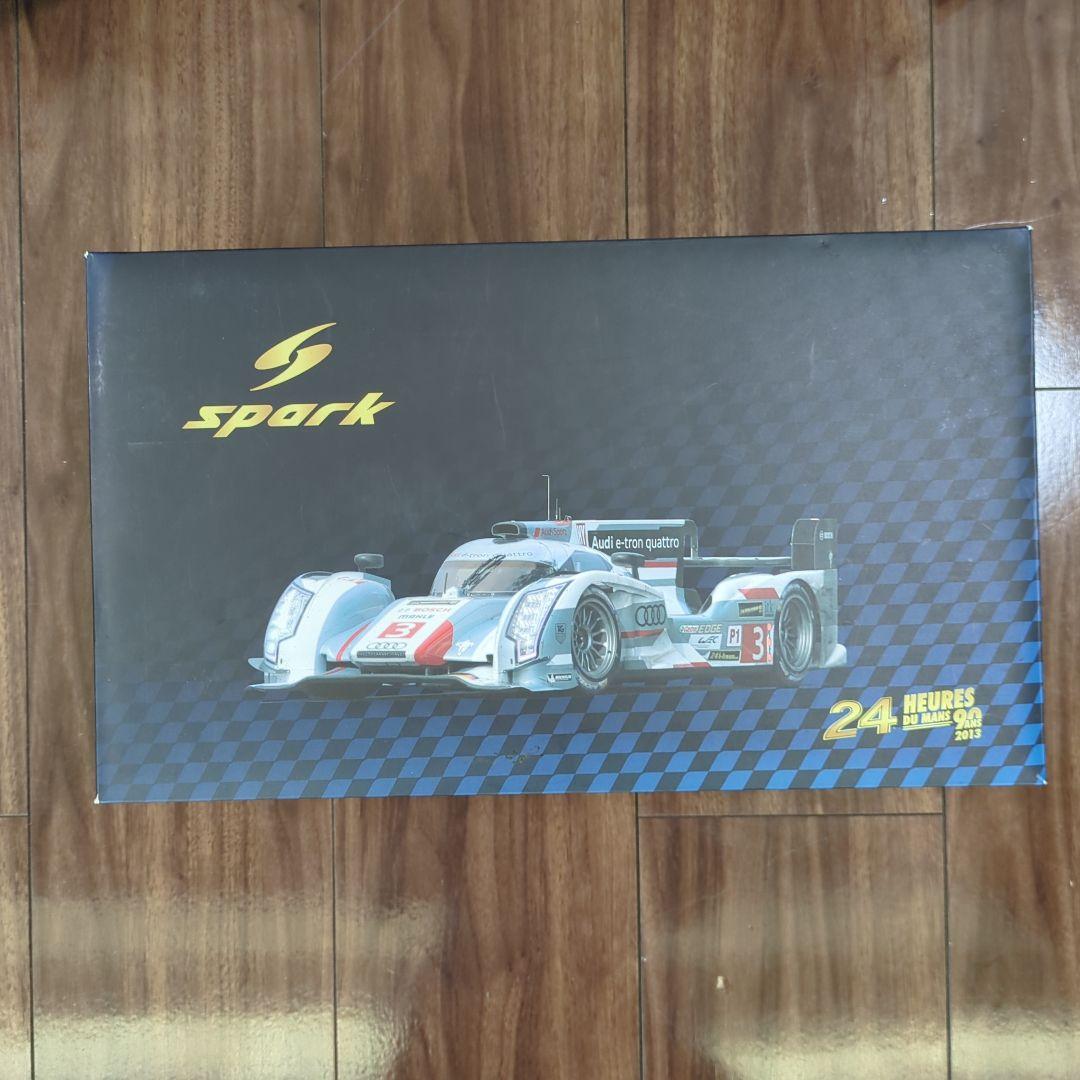 ミニカー Audi e-tron quattro Le Mans '14 1:18