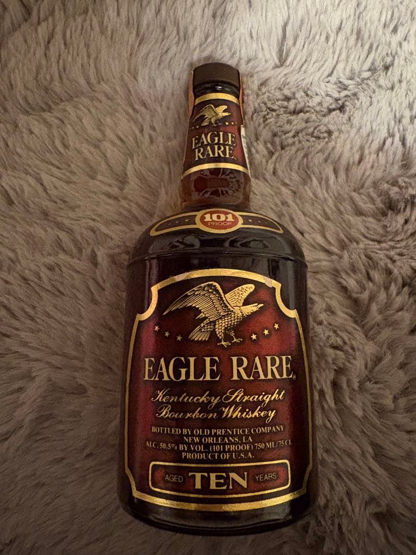 Eagle Rare イーグルレア　10年 バーボンウイスキー 101プルーフ