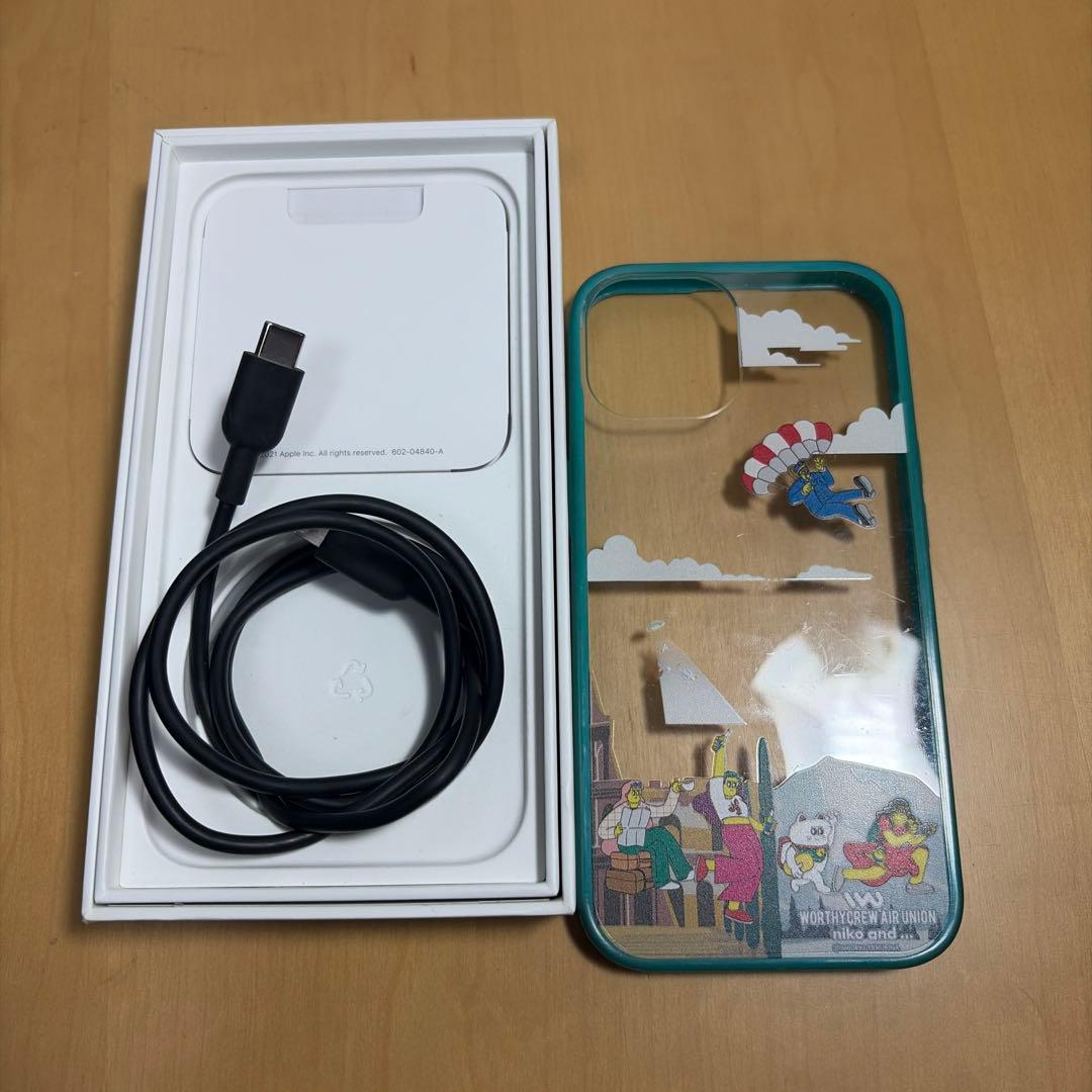 【美品】iPhone 13 128GB SIMフリー 箱付 付属品多数