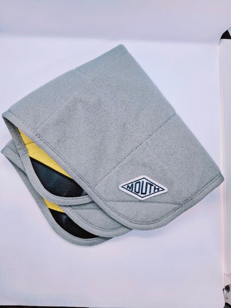 Canon R50 ミラーレス一眼カメラ ホワイト オマケ付き