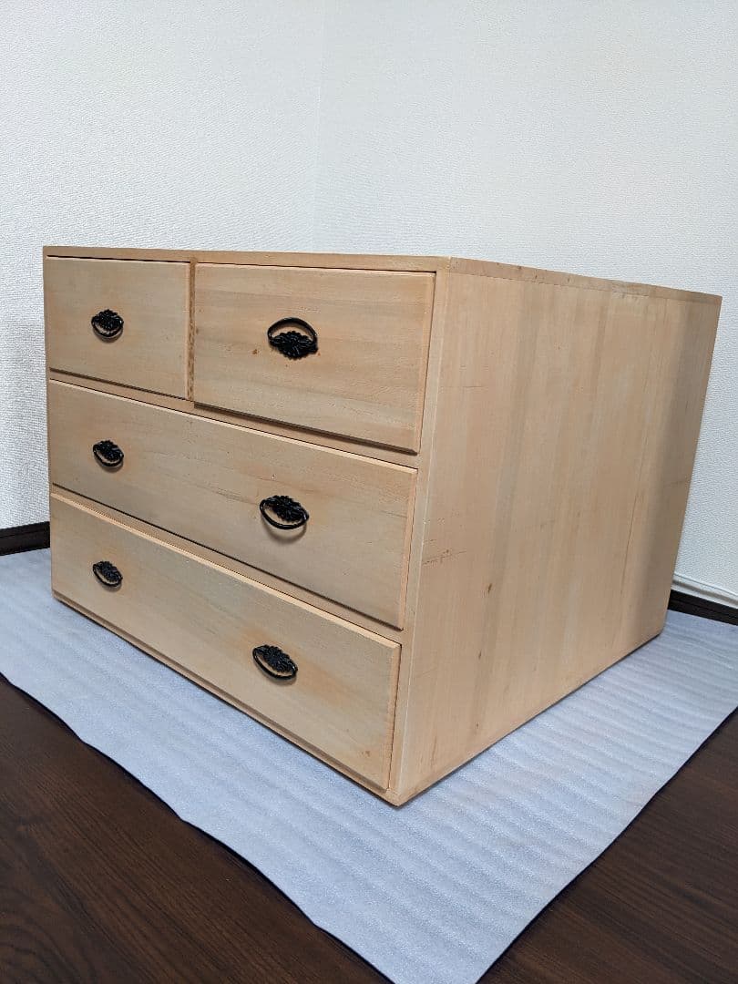 押入れ収納 総桐タンス　引出し3段4個 天然木(桐無垢材）キャスター付き