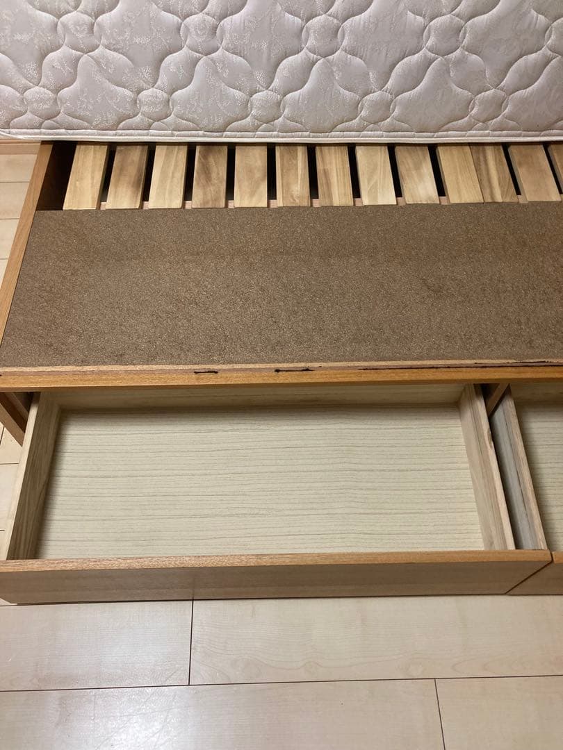 ベッドフレーム　7月17日まで